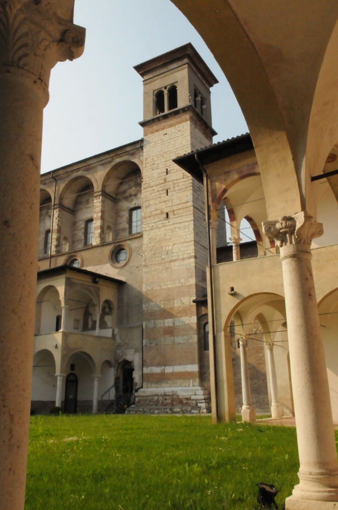 Монастырский комплекс Сан Сальваторе - Санта Джулия в Брешии.