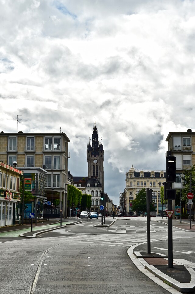 Колокольни городов Бельгии и Франции. Колокольня в городе Дуэ