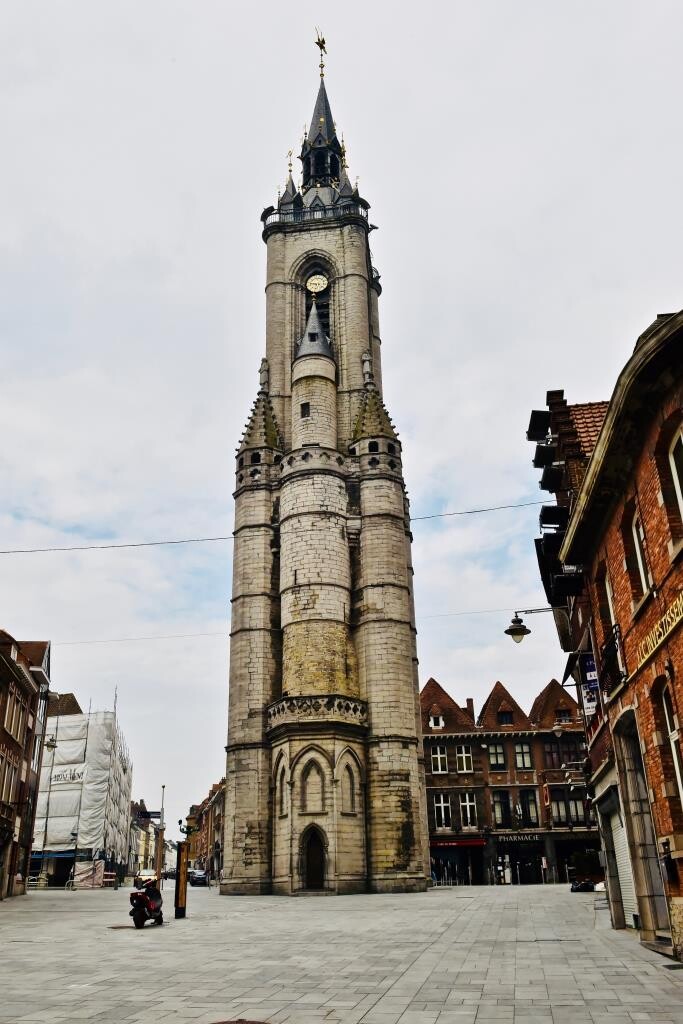 Колокольня города Турнэ