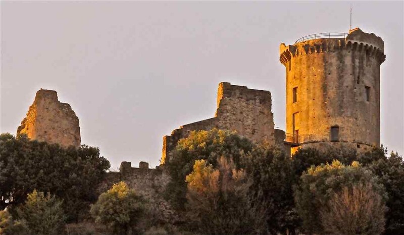 Археологические памятники города Велия.