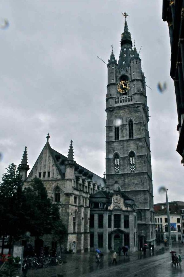 Башня-колокольня Беффруа в Генте