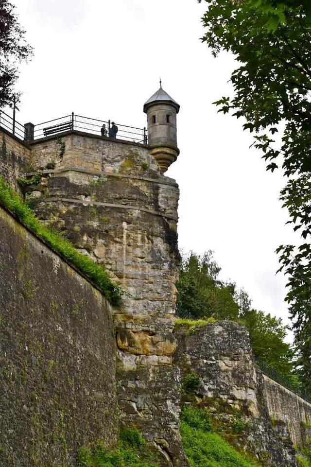 Старинные кварталы и укрепления города Люксембург.