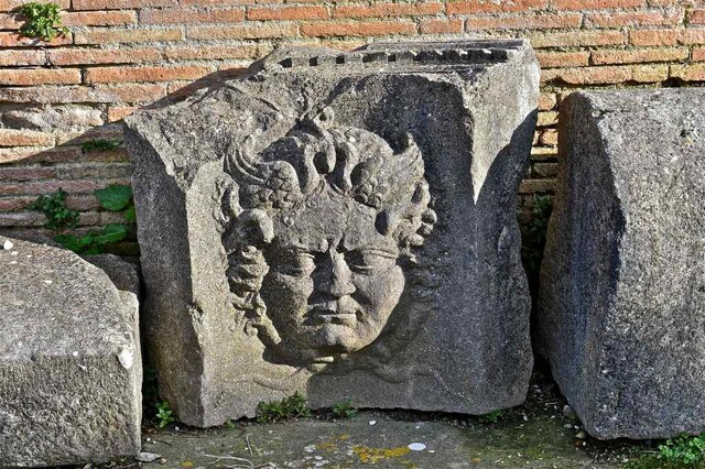 Беневенто Римские памятники.