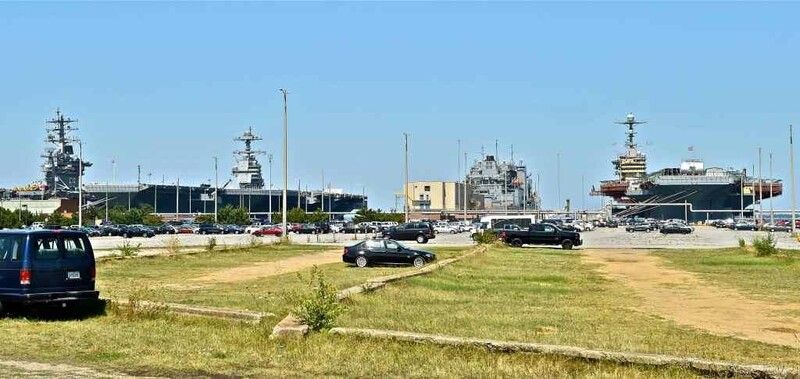 Военно-морская база Норфолк.