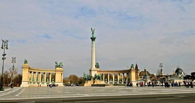 Проспект Андраши, Площадь Героев и Музей изобразительных искусств